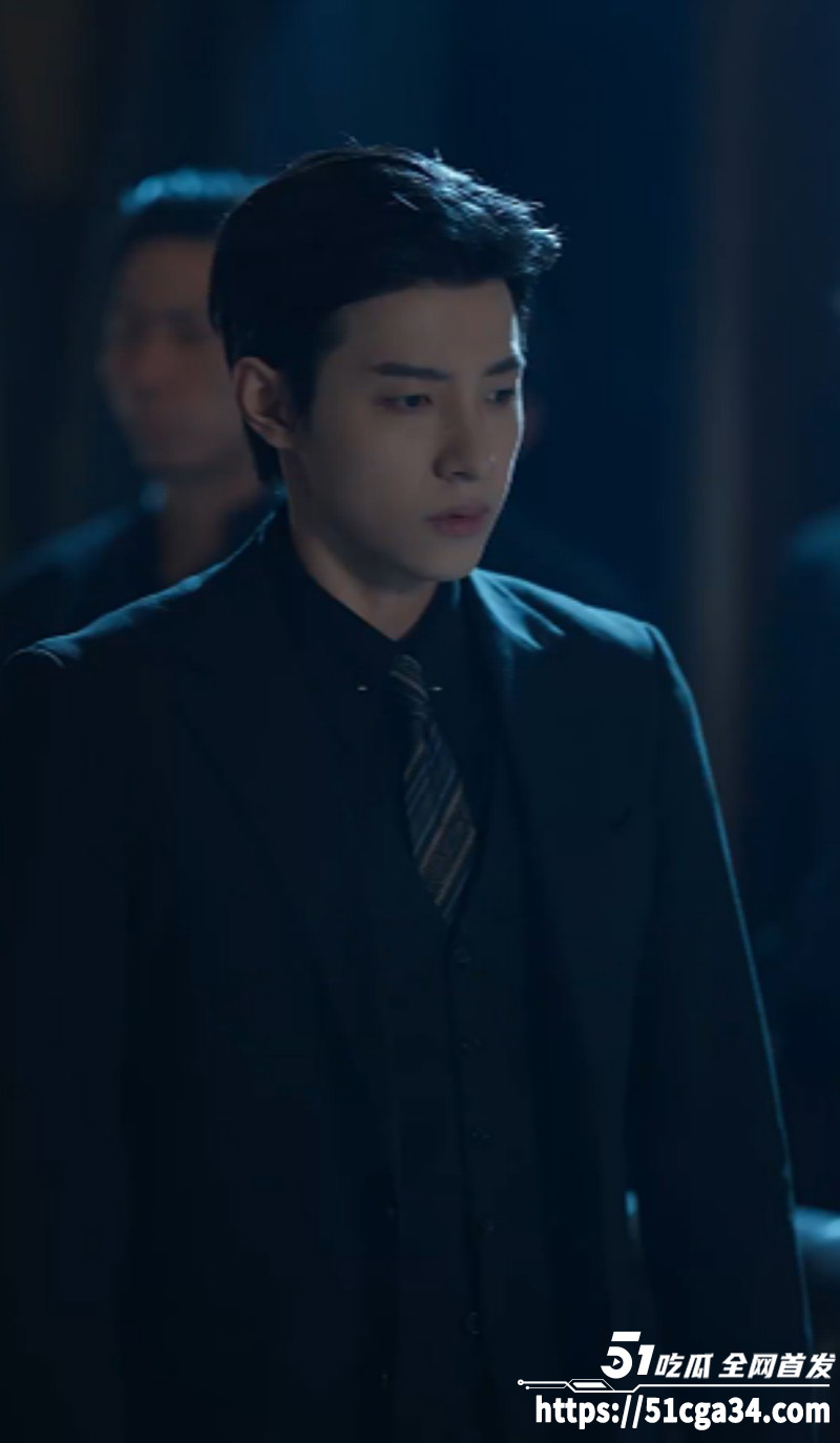 短剧《闪婚后我成了大佬的掌中之物》黑道大佬爱上警察女儿 结婚当天强势抢婚！ - 51吃瓜网-51吃瓜网