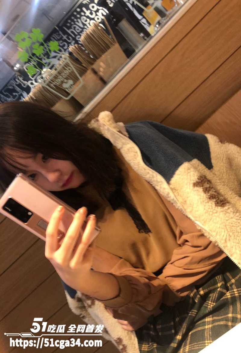 河南平顶山学生妹 笑笑 性爱视频被闺蜜曝出 清纯少女竟被男同学后入爆操 露脸舔屌超级反差！ - 51吃瓜网-51吃瓜网