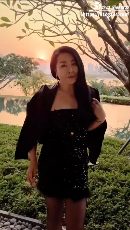快手网红 享受生活的子饶姐 极品人妻熟女 与猛男黑人性爱裸舞视频流出！-51吃瓜网