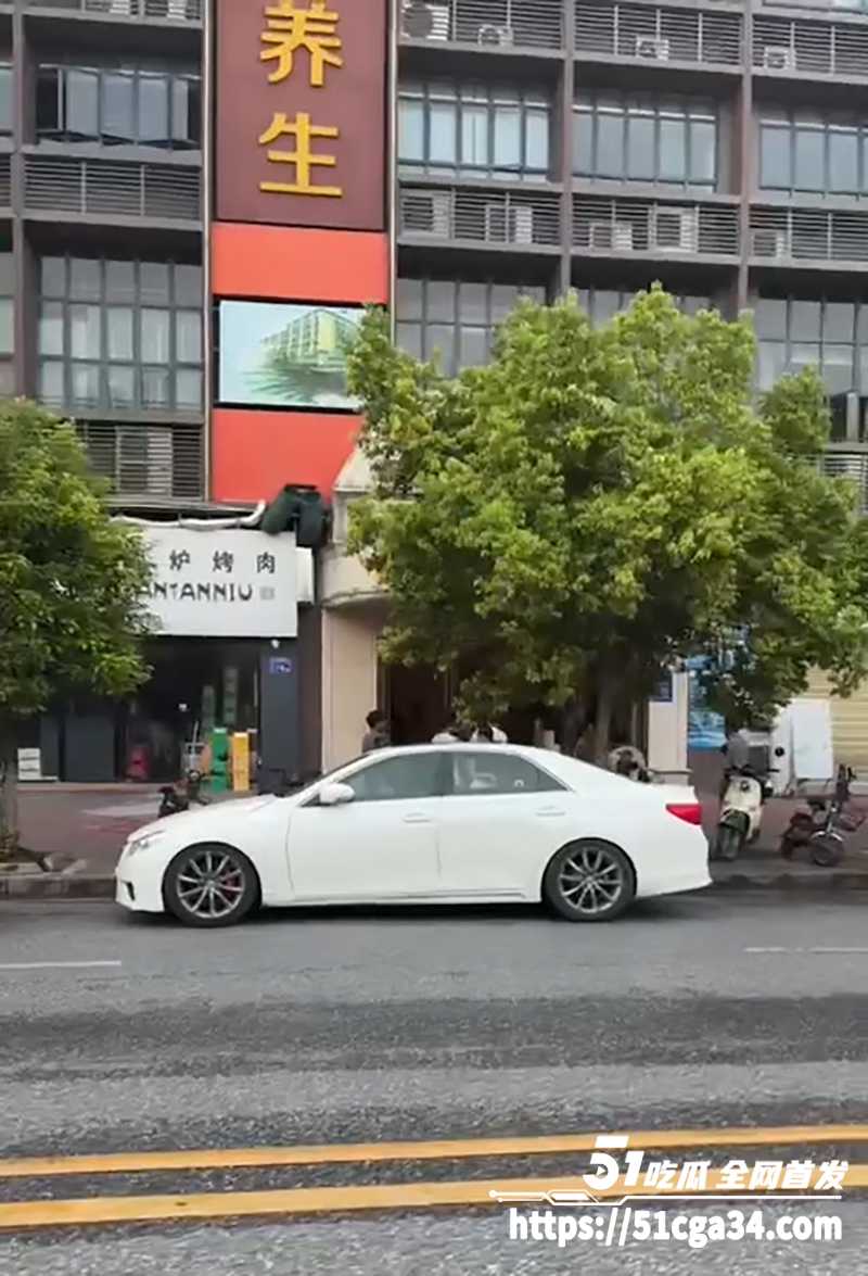 牡丹花下死做鬼也风流！广东男子酒后按摩打飞机猝死 次日清晨才被发现！ - 51吃瓜网-51吃瓜网