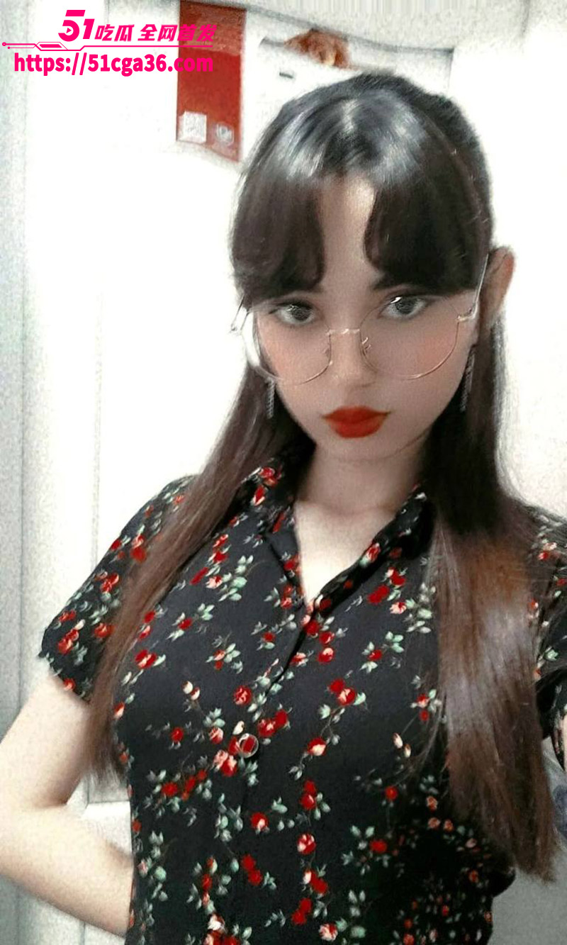 三亚学院 23级女大学生 迪力木塔尔.杰力力 自慰视频曝光 新疆美人的脸庞骚情外露 揉奶动作火辣撩人！ - 51吃瓜网-51吃瓜网