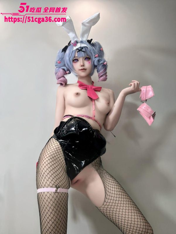 推特新晋反差少女 希尔薇 定制私拍 纤细身姿激情裸舞 假屌自慰嫩穴白浆横流鲜美无比！-51吃瓜网