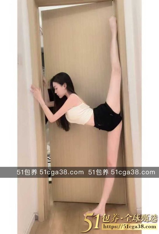 51包养 高端外围 | W1ZH072703 珠海完美身材艺术生 身体柔软 可解锁各种姿势 配合度极高  质量保真 假一罚十-51吃瓜网
