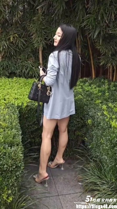 极品少妇逛街抄底视频曝光 短裙下真空私处若隐若现 多角度偷拍黑森林 刺激感爆棚！-51吃瓜网