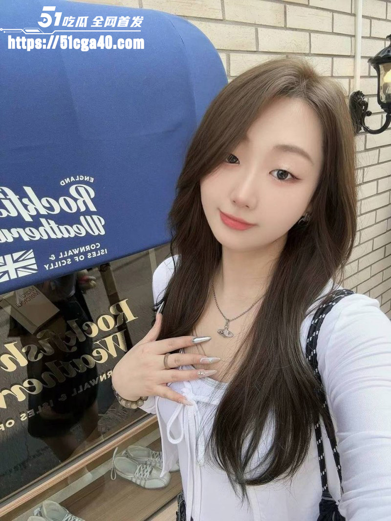 江西南昌留学生 李馨竹 背着男友出轨成性 为炮友打胎多次 男友怒曝其露脸口交视频泄愤! - 51吃瓜网-51吃瓜网