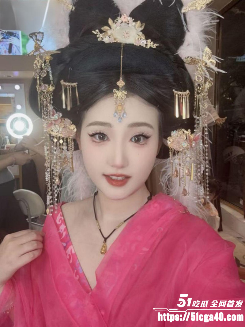 陕西西安淫娃母狗 李欣楠 订婚后仍痴迷炮友大屌 送逼上门被暴操到淫水如雨下！ - 51吃瓜网-51吃瓜网