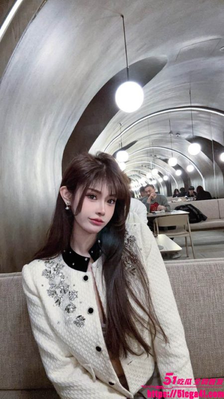 顶级名媛 黄丽娜 第三弹 圆润巨乳诱惑爆表 女仆装床上伺候炮友 被按倒猛操淫荡十足！-51吃瓜网