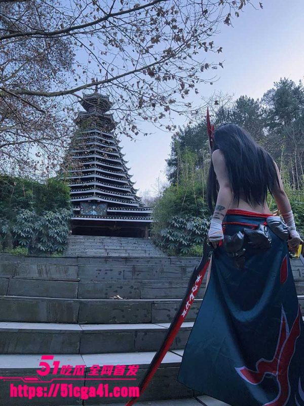 贵州花果园COS圈女神 人造18号 与金主做爱曝光 火辣身材完美暴露 小腿纹身实锤无疑！-51吃瓜网