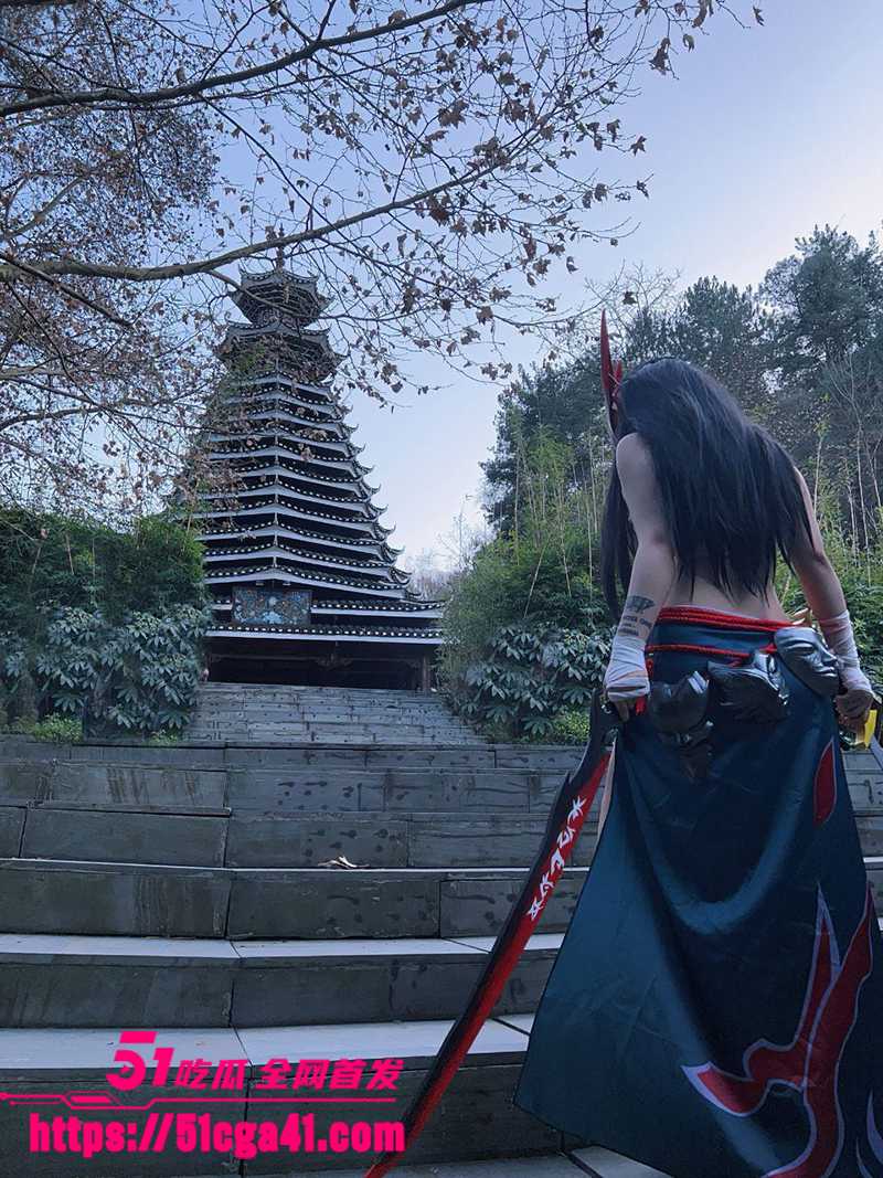 贵州花果园COS圈女神 人造18号 与金主做爱曝光 火辣身材完美暴露 小腿纹身实锤无疑! - 51吃瓜网-51吃瓜网