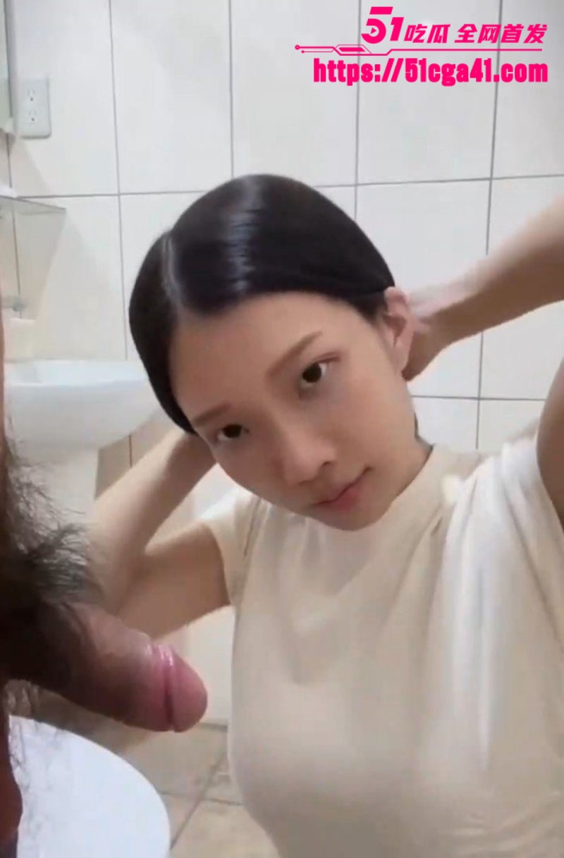 河北美甲店老板娘 宁欣 为捞金下海黄播 户外厕所多角度大秀 深喉拉丝眼色魅惑 简直男人的精盆！ - 51吃瓜网-51吃瓜网