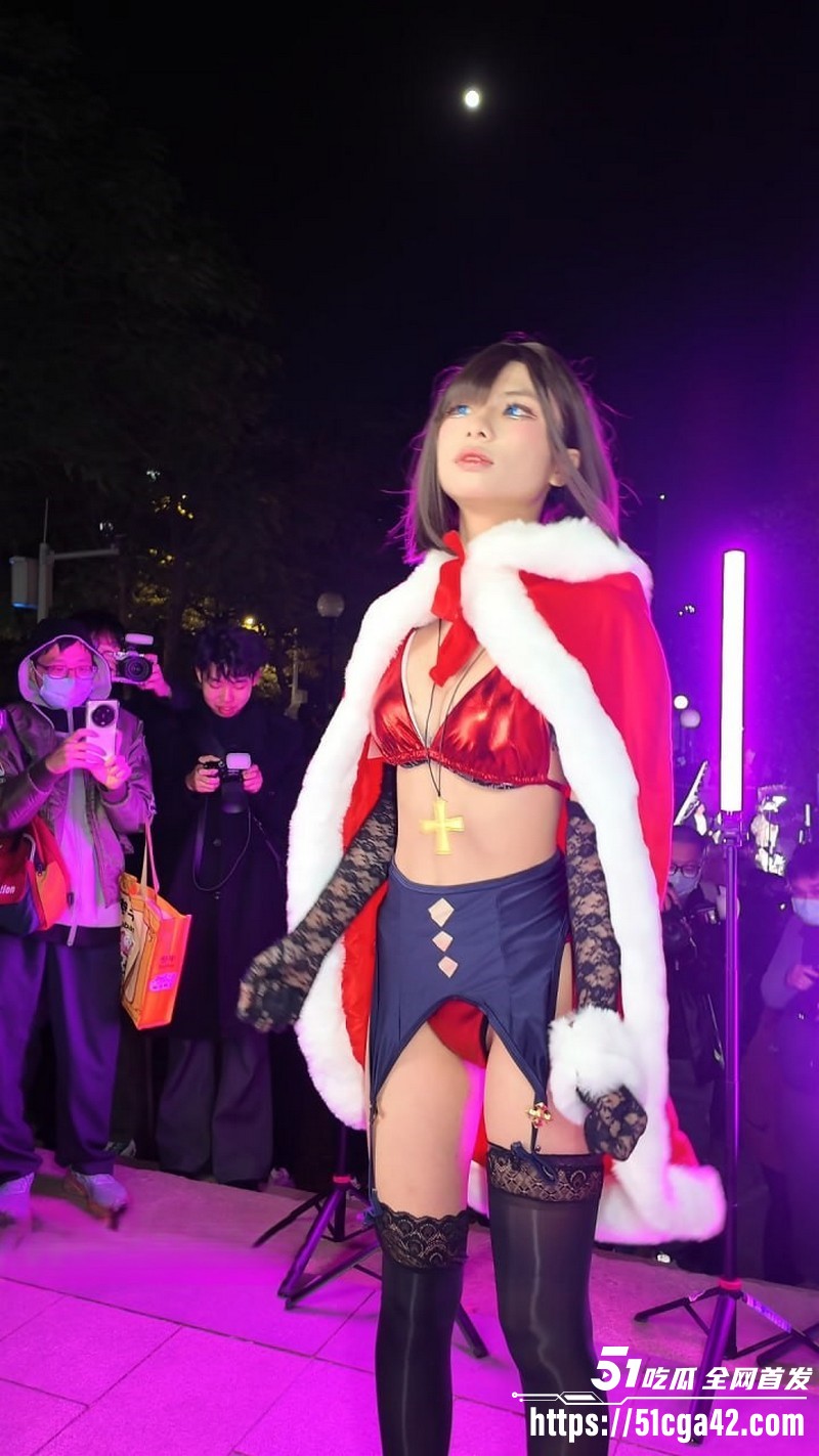 广东萤火虫漫展高颜值cos女神露臀装炸场！顶级摄影师运镜引爆桃花源幻想！ - 51吃瓜网-51吃瓜网