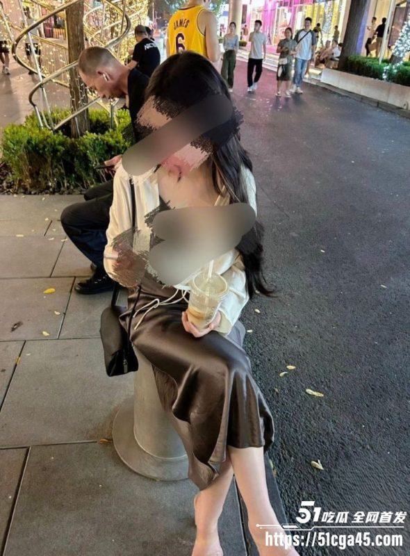 海角乱伦大神 我的离婚姐姐 新作 路边偶遇醉酒女孩怒斥男友出轨 半推半就下同意做爱 途中狂喊男友名字！-51吃瓜网