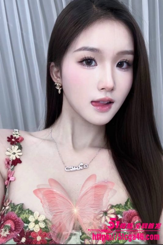 天津反差女主播 王佳佳 与金主爸爸约炮视频曝光 大屌爆操嫩穴白浆喷涌 镜头前道具自慰 淫骚表情无比诱人！-51吃瓜网