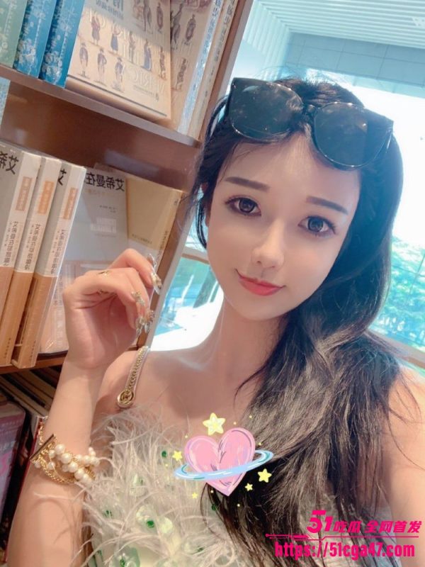 抖音网红 顾灵曦 最新福利 巨乳肥臀母狗露脸口交后入 自慰高潮喷水 淫态炸裂！-51吃瓜网