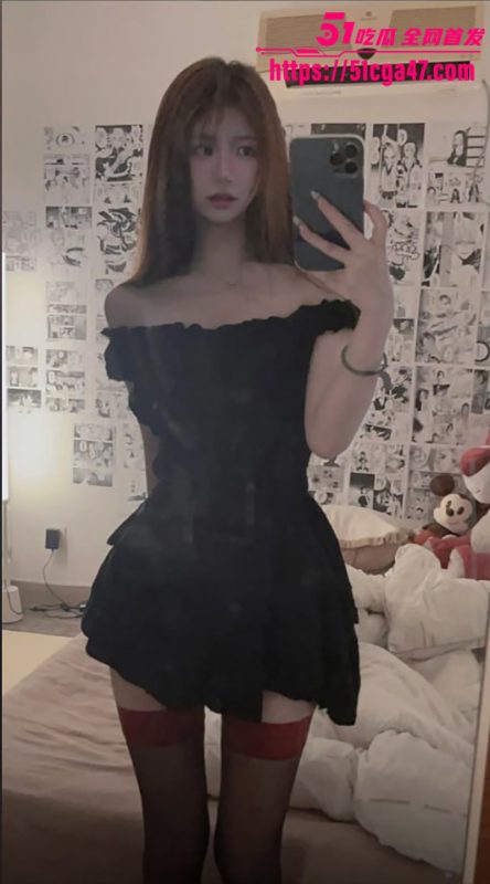 抖音20万粉丝网红 宥子柚 极品清纯女神私下自慰反差十足 与男友大量不雅视频泄密流出！-51吃瓜网