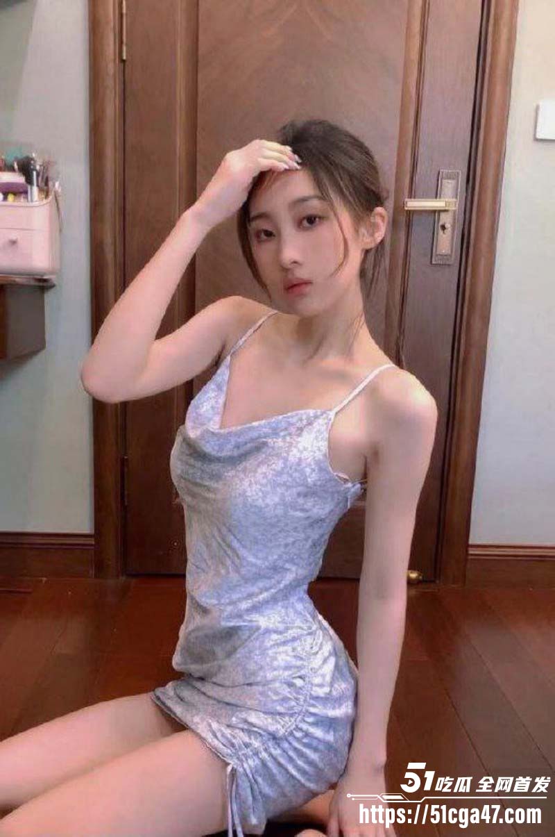 四川成都极品舞蹈生 下海后仍无法满足性欲 勾搭有妇之夫 被其原配发现后曝光! - 51吃瓜网-51吃瓜网