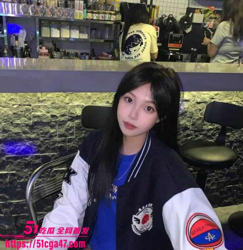 辽宁阜新学生妹 何童 黑丝女仆装自慰流出 电梯口大胆裸露 展现极致反差！-51吃瓜网