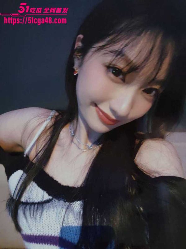 南昌性感人妻 周若曦 出轨视频大曝光 与数十人聊骚做爱 线上自慰勾引线下黑丝后入 私生活无比淫乱！-51吃瓜网