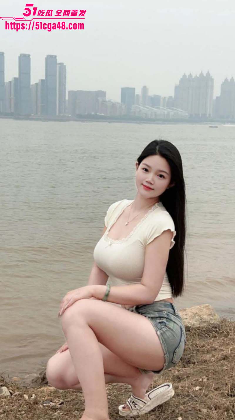 重庆国企销售 余丽娇 被领导PUA洗脑 为公司献身侍奉国外客户 多人运动被前后夹击! - 51吃瓜网-51吃瓜网