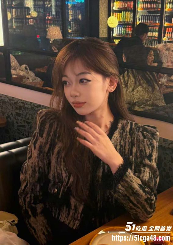 山东青岛平度舞蹈生 郑媛菲 背着异地恋男友 酒吧鬼混多次约炮 被男友发现后曝光！-51吃瓜网