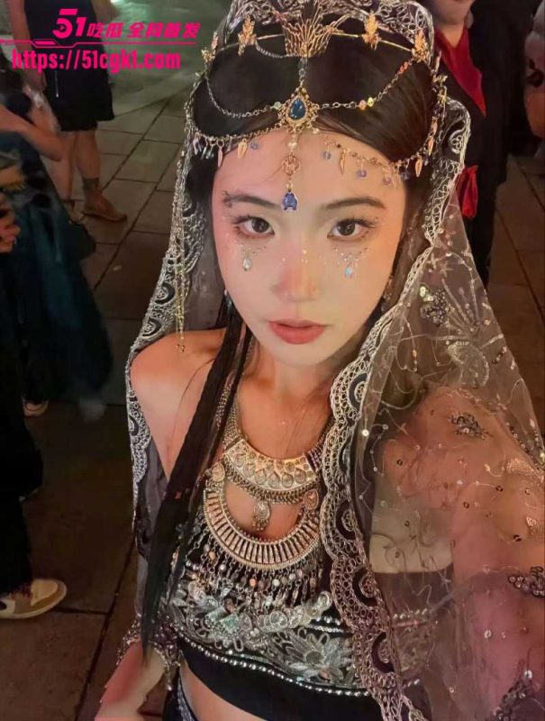 清纯女大学生私密视频泄密 酒店激情口交女上位 淫荡母狗把男友舔到高潮！-51吃瓜网