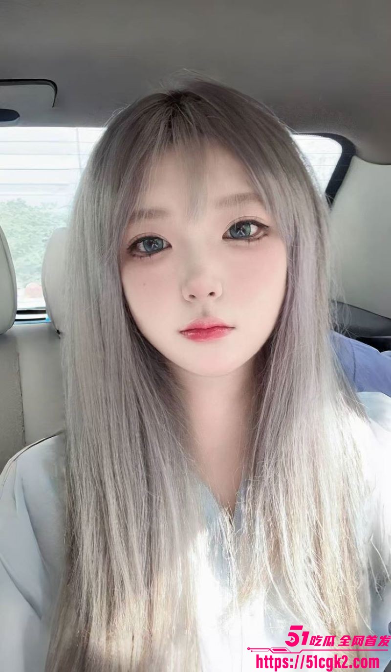 快手高颜值大波浪嫩妹不雅视频流出 床上骑乘榨精猛操小伙 性爱视频群发流出 骚气冲天！ - 51吃瓜网-51吃瓜网