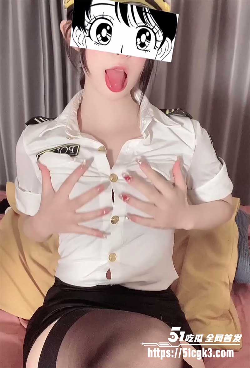 COS福利姬 白鲸一号 新作流出 化身性感黑丝女警 用假屌花式自慰 无毛嫩穴白浆喷涌 蜜桃臀白嫩诱人! - 51吃瓜网-51吃瓜网