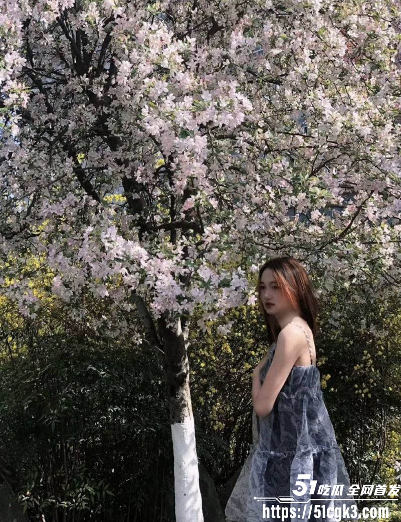 大神偷情大四女友闺蜜!斯文尤物秒变骚货 肥美骚穴被狂舔淫水泛滥 后入爆操内射喷水! - 51吃瓜网-51吃瓜网