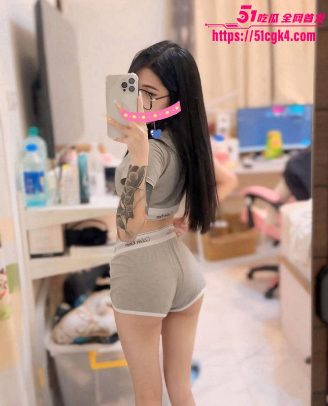 大神约炮极品花臂女神 露脸出镜展示稚嫩容颜 被各种姿势爆操打桩 骚气十足！-51吃瓜网