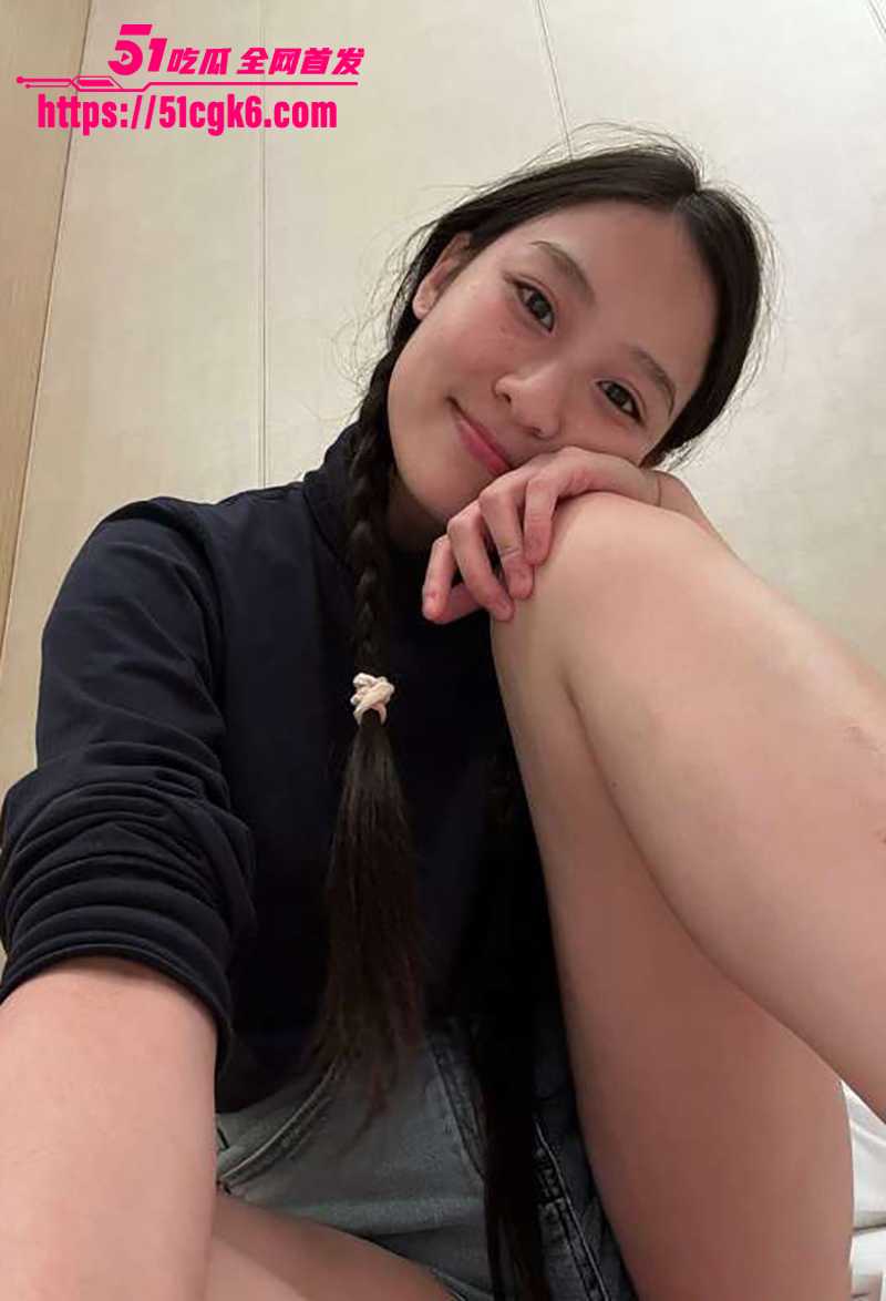 漂亮女大学生 赵可儿 不雅视频流出 白天陪金主旅游 晚上当性奴母狗 全程露脸被爆操 小穴淌精超淫乱！ - 51吃瓜网-51吃瓜网