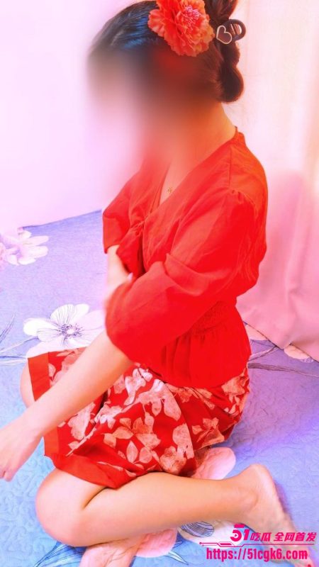 海角乱伦大神 相依为命的母子 新作 妈妈穿新娘装性感撩人 遥控玩具刺激淫水泛滥！-51吃瓜网