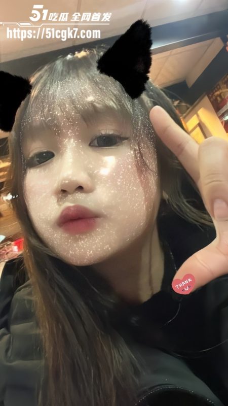 网路大神独家调教胖母狗 李佩舞 自拍发骚揉奶自慰 露屁眼裸舞超淫荡！-51吃瓜网