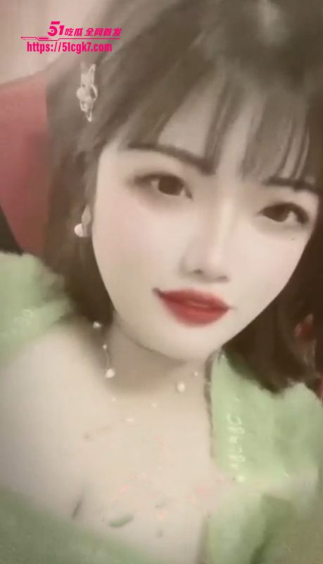 快手女网红 分手会哭很久 巨乳肥臀陪聊师 被粉丝爆操调教 私密视频曝光！-51吃瓜网