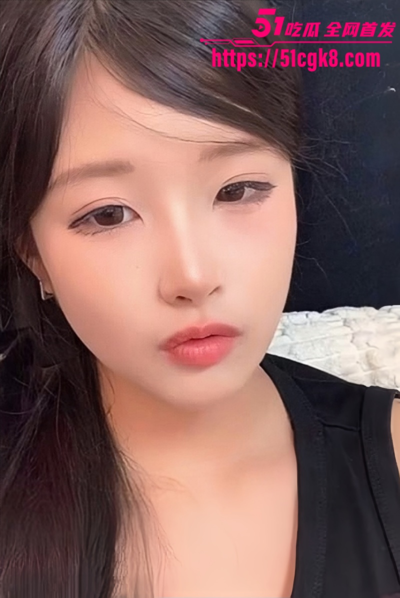 抖音女神 小屁大王 双视角自慰直播 各种道具猛入小穴 火辣表演 骚劲十足 绝对让你血脉喷张！ - 51吃瓜网-51吃瓜网