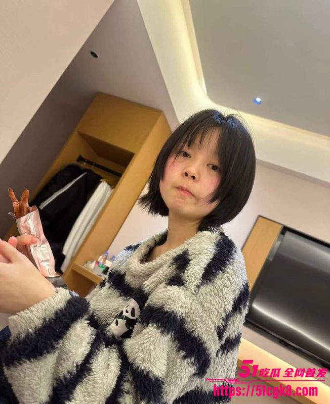 重庆文理学院物流工程 秦子倩 出轨曝光 学霸母狗自拍洗澡 露脸骑乘叫声娇媚销魂！-51吃瓜网