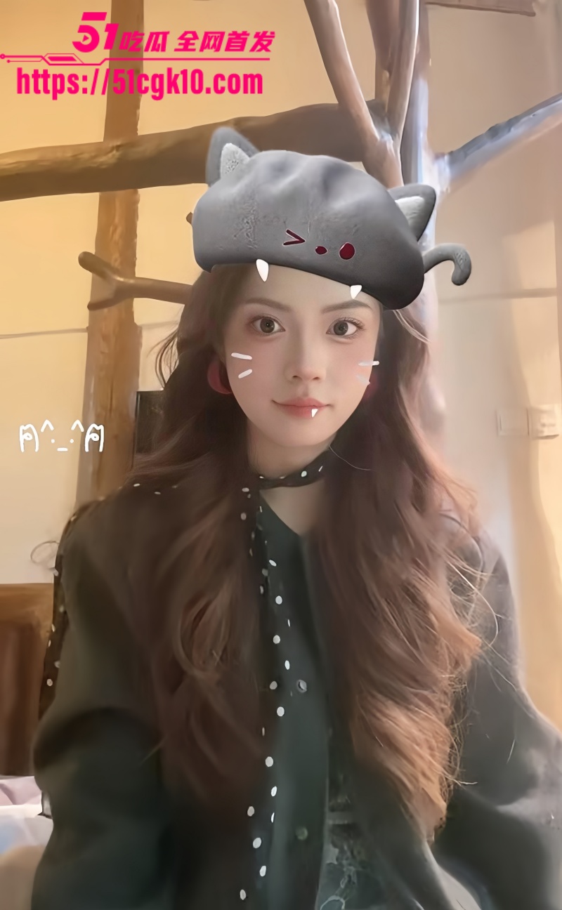 抖音 铁锤妹妹 不雅视频流出 浴室摸逼自慰 给金主爸爸足交服务 无套内射呻吟连连！ - 51吃瓜网-51吃瓜网