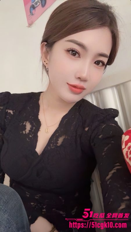 湛江小少妇欲求不满 与炮友酒店约炮 奶大活好 被大屌无套内射白浆狂流 表情销魂风骚无比！-51吃瓜网