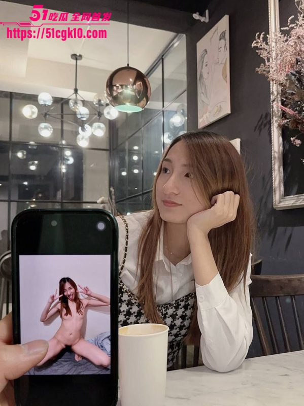 广东清纯大学生 张晓彤 私密视频被前男友狠心爆出 粉嫩肌肤汗湿诱惑 反差十足母狗属性完美暴露！-51吃瓜网