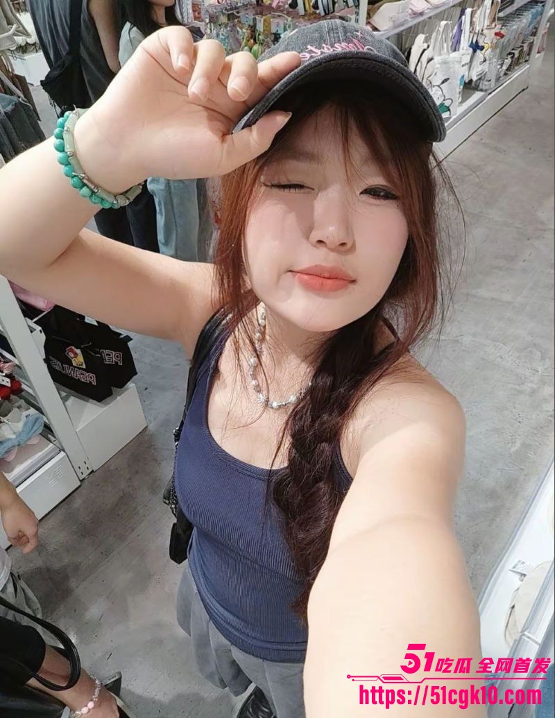 浙江绍兴00后嫩妹不雅视频流出 性感身材曲线傲人 自慰拍骚照给男友 尺度惊人！ - 51吃瓜网-51吃瓜网