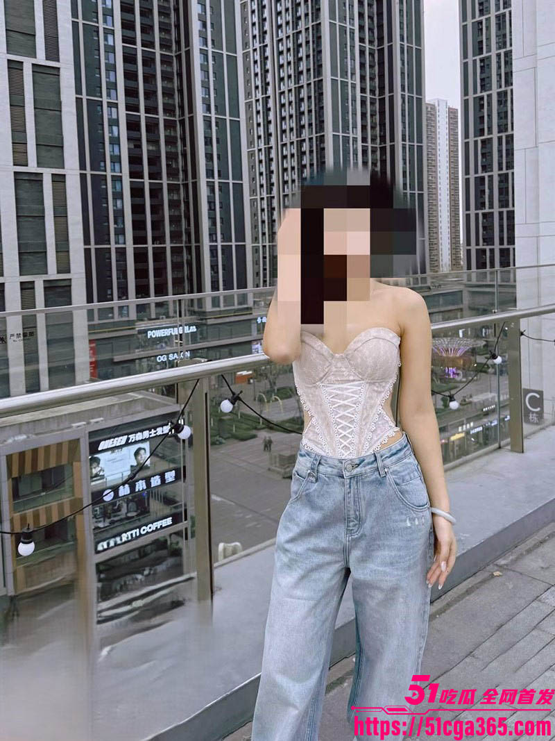 海角乱伦大神 39岁大屁股妈妈 新作！汉服表姐深喉口交 被狠入翘臀 淫叫不断！ - 51吃瓜网-51吃瓜网