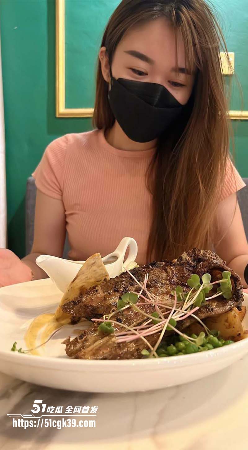 高颜值反差曝光 情侣自拍母狗出租房啪啪视频流出 性欲旺盛 几乎每天被男友操得欲仙欲死 - 51吃瓜网-51吃瓜网