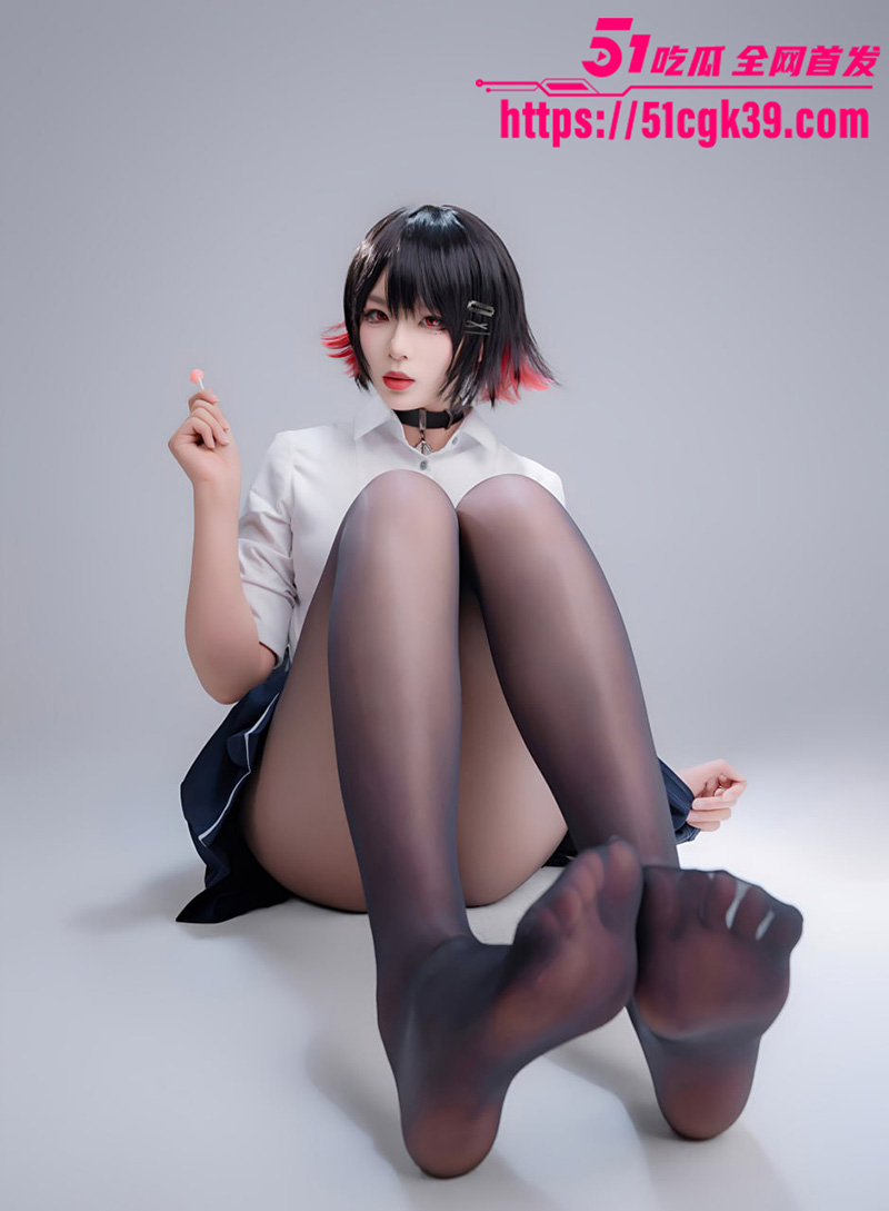 美足模特 轩萧学姐 最新写真 长相清纯完美身材 鲨鱼妹JK黑丝美腿极致诱惑 妥妥的人间尤物！ - 51吃瓜网-51吃瓜网