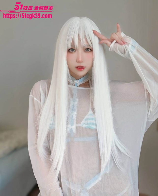 推特极品福利姬布丁大法 新作【白发女友】福利写真流出 翘臀玉足极具诱惑 丁字裤勒逼极致淫骚!-51吃瓜网