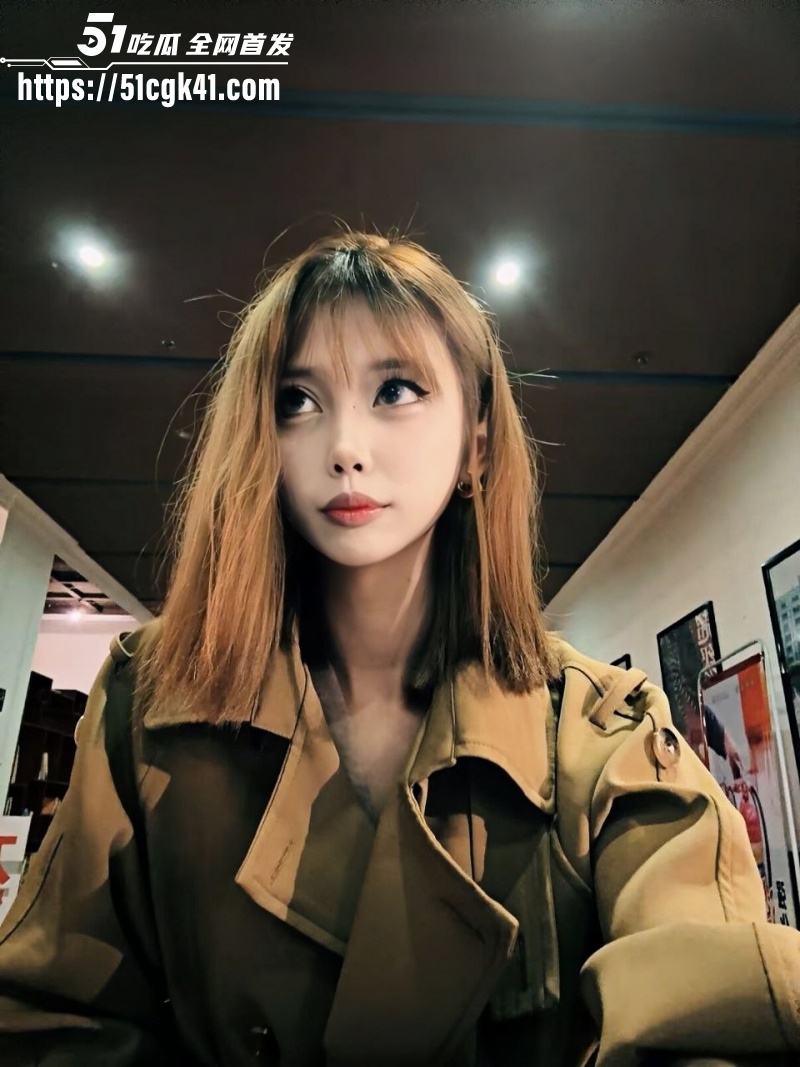 广东服装店老板娘 谢梅 给炮友拍摄自慰视频 饥渴少妇洗澡时使劲揉胸缓解性欲! - 51吃瓜网-51吃瓜网