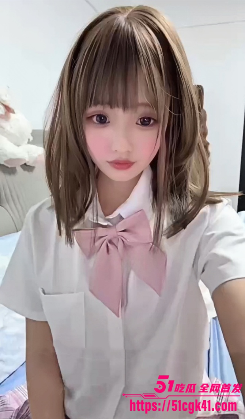 推特福利姬 骨头 JK制服自慰 灵活小舌舔假屌 道具抽插淫水狂喷 诱惑极致！ - 51吃瓜网-51吃瓜网