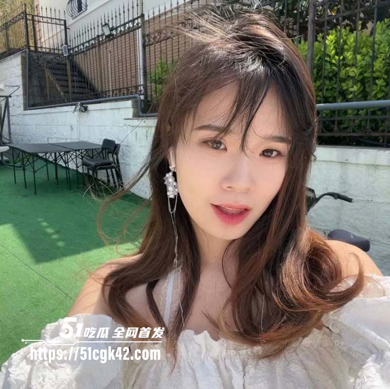 杭州高颜值网红被传媒公司领导潜规则 长期霸占嫩穴性爱视频曝光 男友都没领导操的勤-51吃瓜网