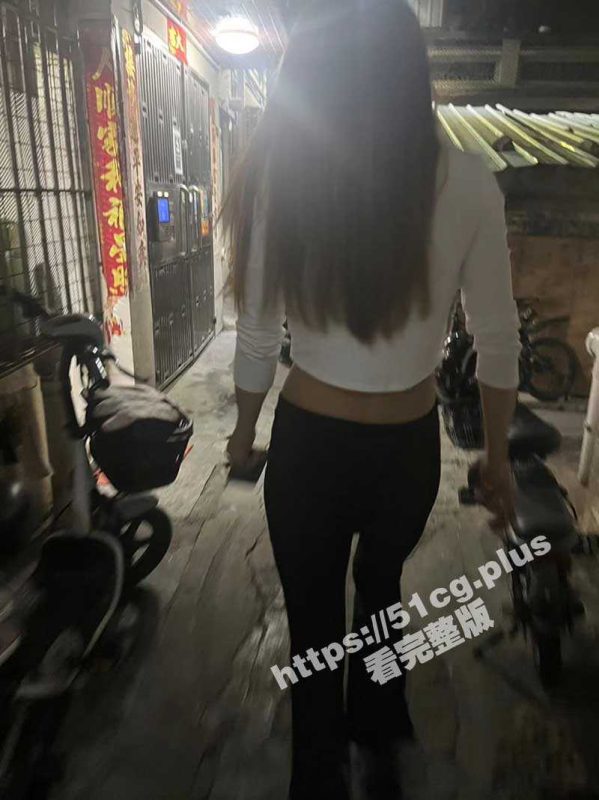 深圳的瓜友请注意  深圳老司机探店实测  1米7以上才150-51吃瓜网