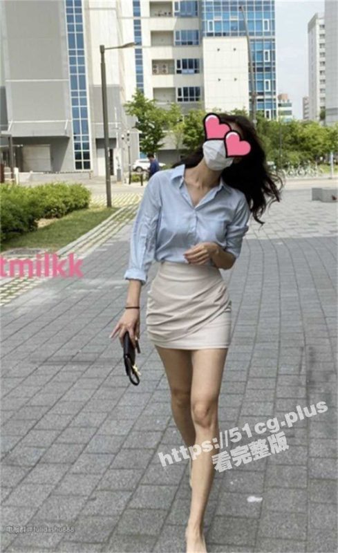 绿帽淫妻 OnlyFans知名韩国反差婊 牛奶巧克力 Chocoletmilkk 深夜多人游戏 淫乱趴体-51吃瓜网