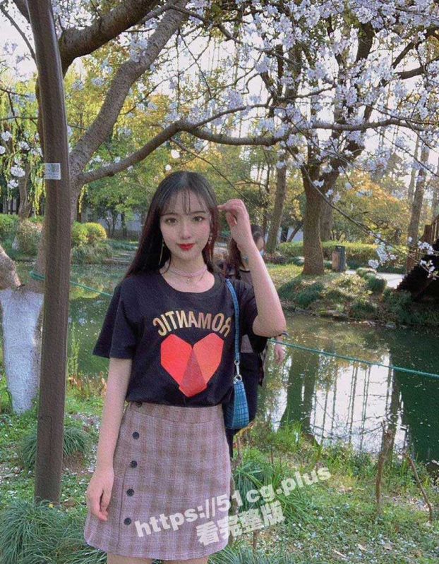 新瓜爆料 吉林大学 反差淫娃校花李婷 性爱视频遭流出！“爸爸用力操我的小骚逼”-51吃瓜网