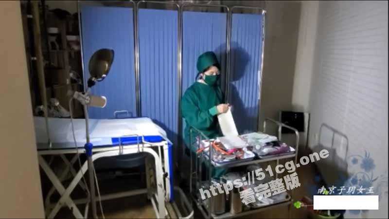 南京女护士「子玥女王」在医院帮患者打飞机 捆绑推油手法超赞-51吃瓜网